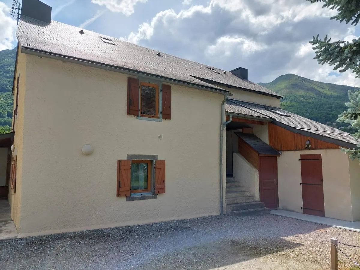 Bel Appartement Duplex Avec Jardin Pour 6 Personnes Luz-Saint-Sauveur Apartment