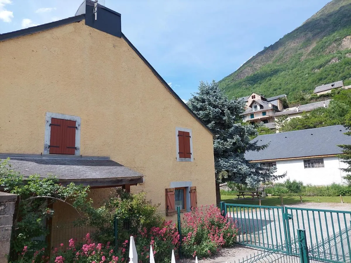 Apartment Bel Appartement Duplex Avec Jardin Pour 6 Personnes Luz-Saint-Sauveur